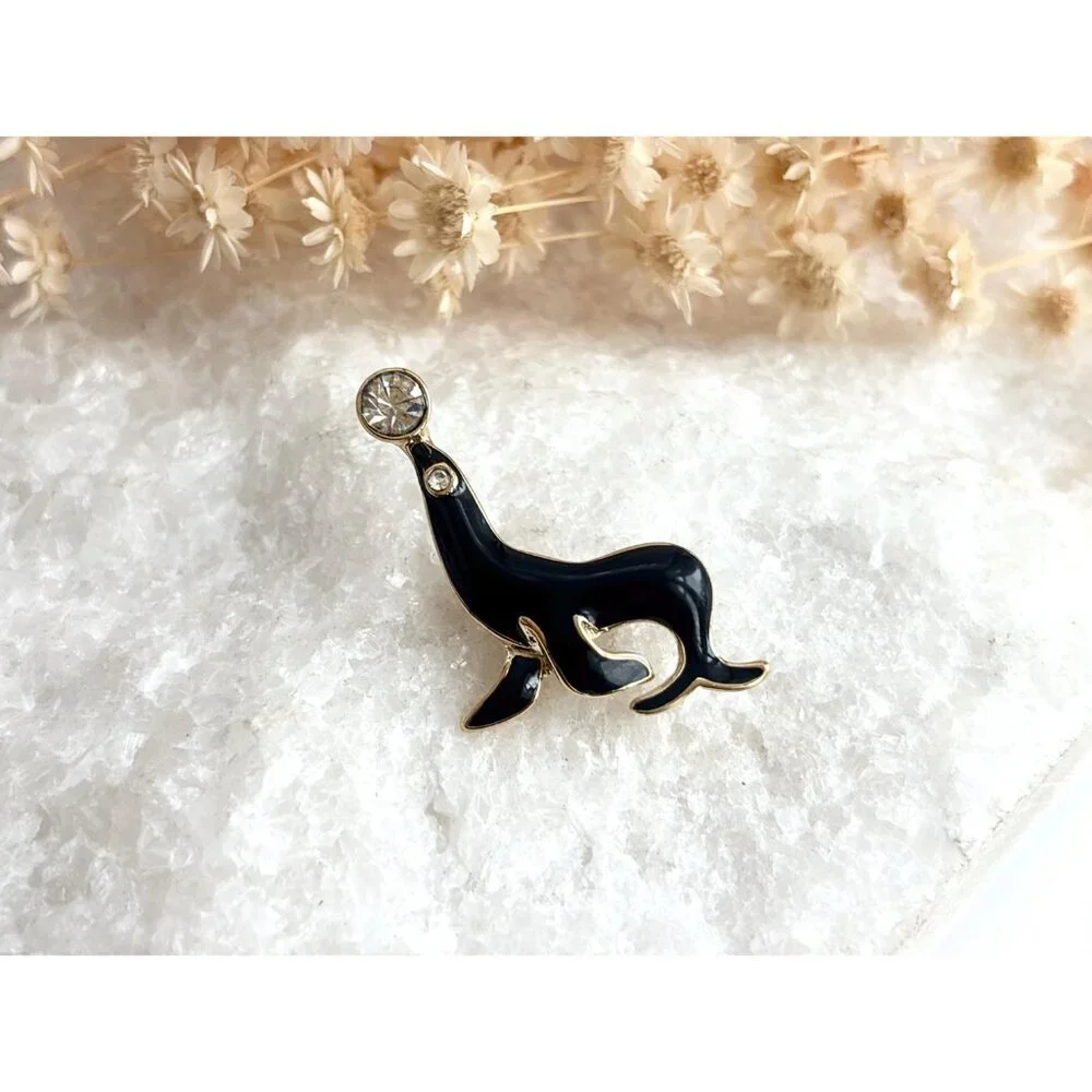 Seal Shaped Black Enameled Figural Gold TOned Vintage Costume Jewelry Brooch